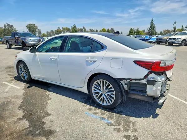 58ABK1GG8GU024520 2016 LEXUS ES - Image 2