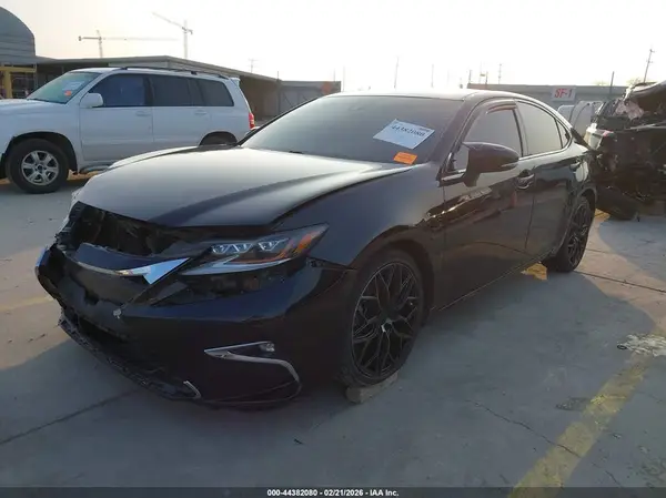 58ABK1GG8GU026574 2016 LEXUS ES - Image 2