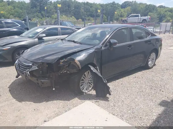58ABK1GG8GU029488 2016 LEXUS ES - Image 2