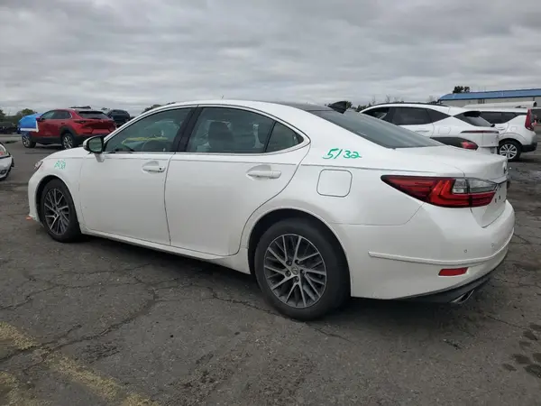 58ABK1GG8GU030642 2016 LEXUS ES - Image 2