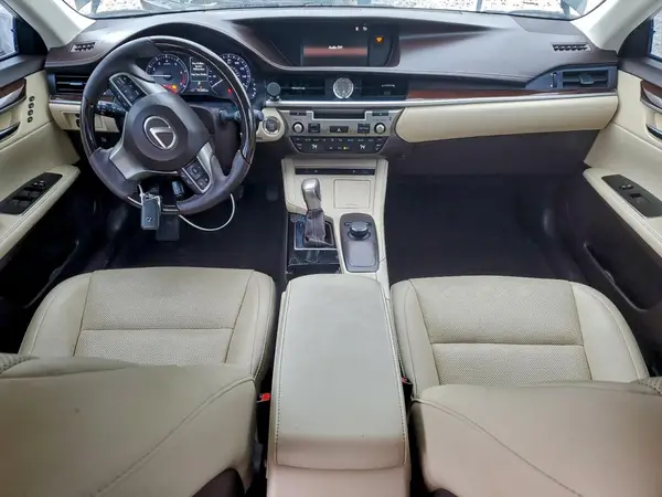 58ABK1GG8GU031337 2016 LEXUS ES - Image 8