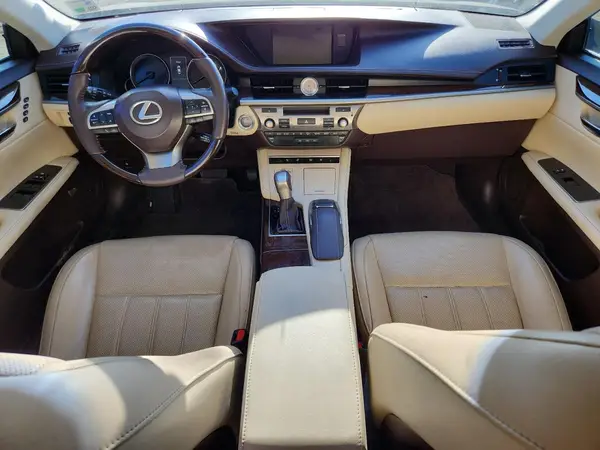 58ABK1GG8GU031919 2016 LEXUS ES - Image 8