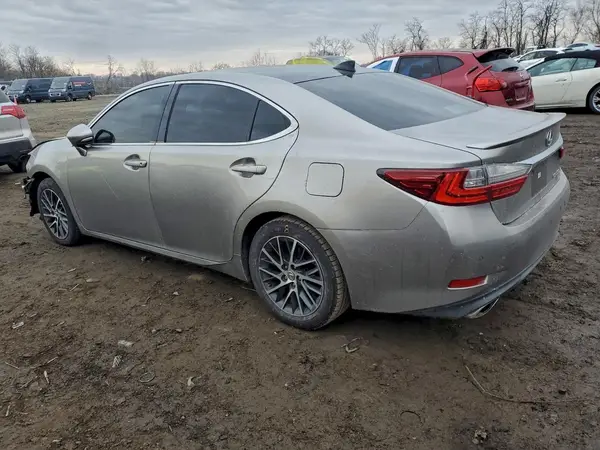 58ABK1GG8GU033525 2016 LEXUS ES - Image 2