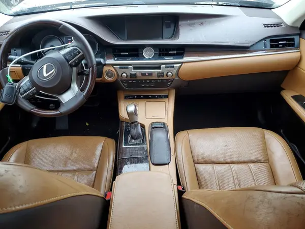 58ABK1GG8GU033640 2016 LEXUS ES - Image 8