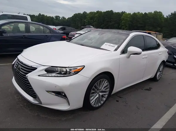 58ABK1GG8GU034674 2016 LEXUS ES - Image 2