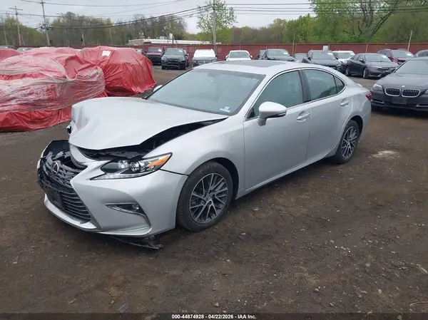 58ABK1GG8GU035162 2016 LEXUS ES - Image 2