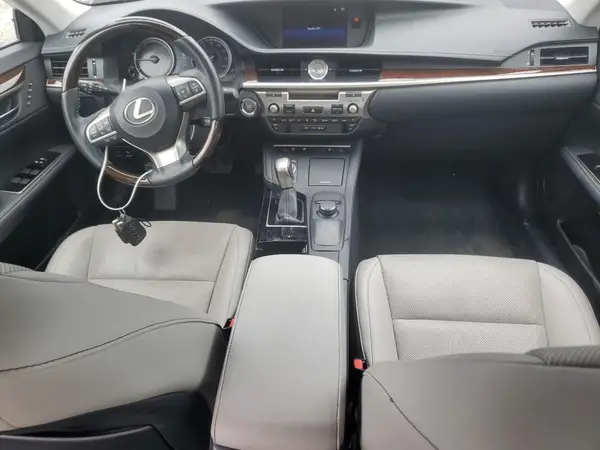 58ABK1GG8GU035534 2016 LEXUS ES - Image 8