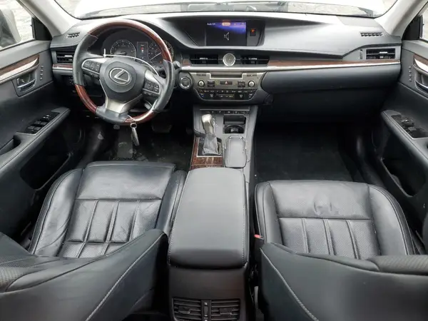 58ABK1GG8HU036264 2017 LEXUS ES - Image 8