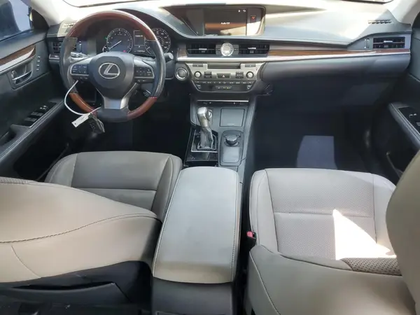 58ABK1GG8HU037978 2017 LEXUS ES - Image 8