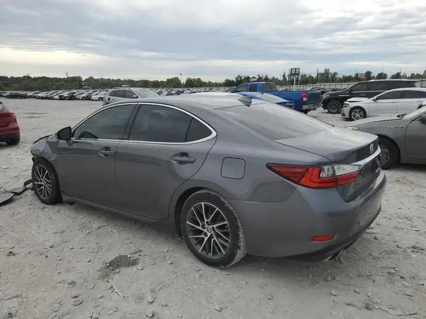 58ABK1GG8HU041660 2017 LEXUS ES - Image 2