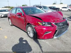 58ABK1GG8HU045658 2017 LEXUS ES