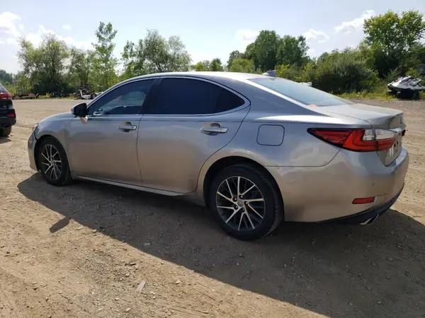 58ABK1GG8HU046616 2017 LEXUS ES - Image 2