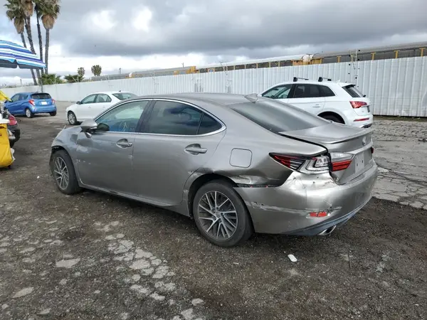 58ABK1GG8HU051492 2017 LEXUS ES - Image 2