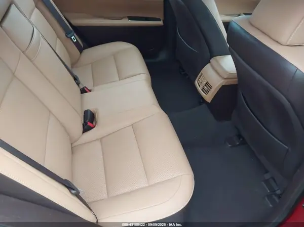 58ABK1GG8HU052478 2017 LEXUS ES - Image 8