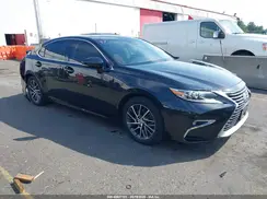 58ABK1GG8HU052643 2017 LEXUS ES