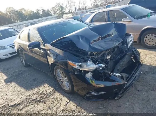 58ABK1GG8HU054246 2017 LEXUS ES - Image 1