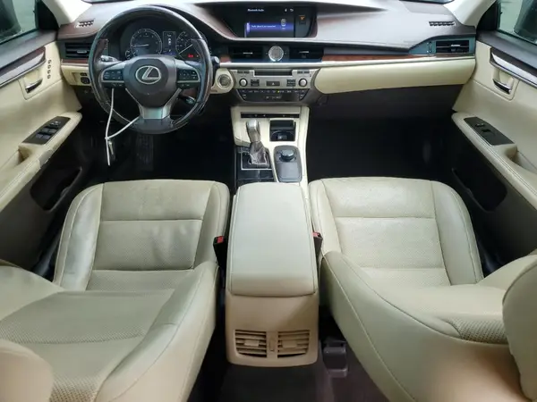 58ABK1GG8HU054540 2017 LEXUS ES - Image 8