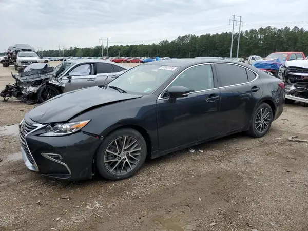58ABK1GG8HU055767 2017 LEXUS ES - Image 1
