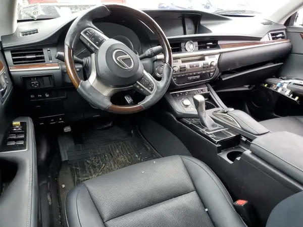 58ABK1GG8HU055767 2017 LEXUS ES - Image 8