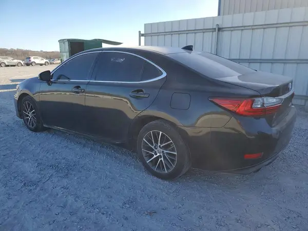 58ABK1GG8HU055851 2017 LEXUS ES - Image 2
