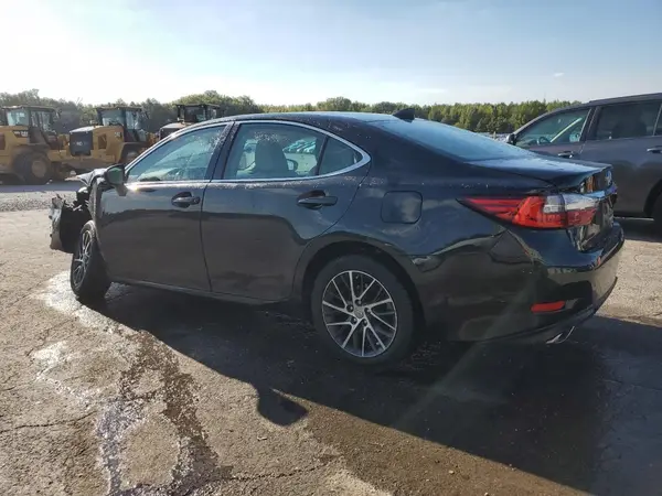 58ABK1GG8HU057308 2017 LEXUS ES - Image 2