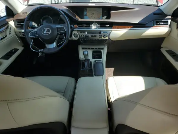 58ABK1GG8HU058183 2017 LEXUS ES - Image 8