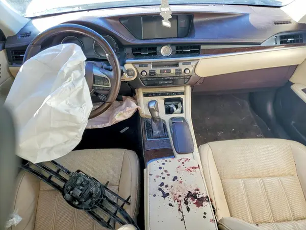 58ABK1GG8HU061357 2017 LEXUS ES - Image 8