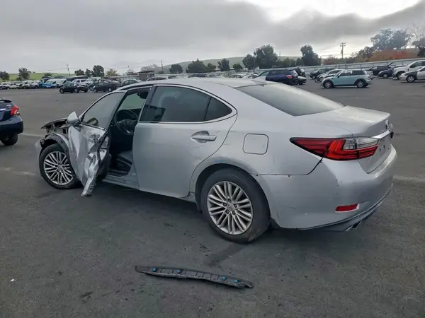 58ABK1GG8HU062055 2017 LEXUS ES - Image 2