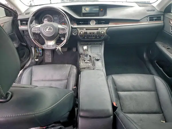 58ABK1GG8HU062055 2017 LEXUS ES - Image 8