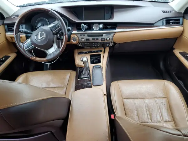 58ABK1GG8HU062623 2017 LEXUS ES - Image 8