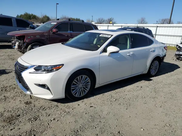 58ABK1GG8HU062881 2017 LEXUS ES - Image 1