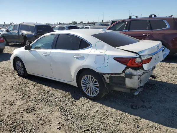 58ABK1GG8HU062881 2017 LEXUS ES - Image 2