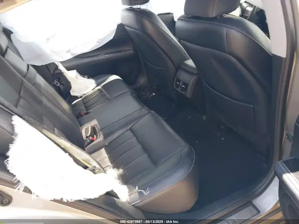 58ABK1GG8HU065876 2017 LEXUS ES - Image 8