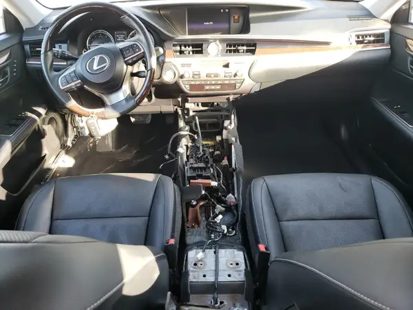 58ABK1GG8HU066896 2017 LEXUS ES - Image 8