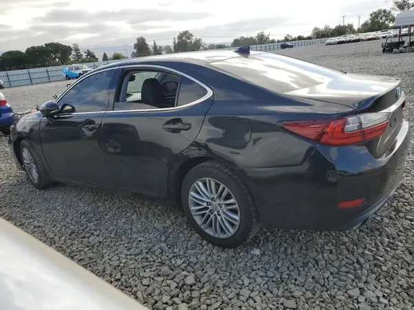 58ABK1GG8HU069023 2017 LEXUS ES - Image 2