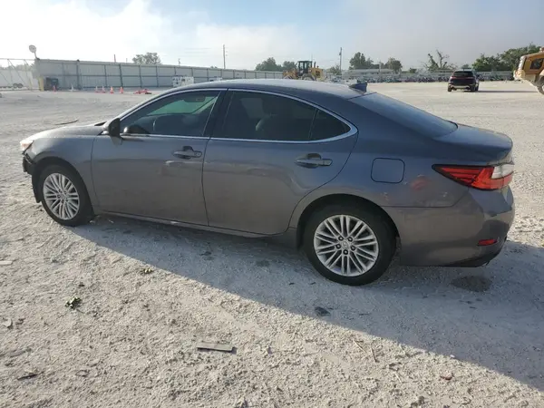 58ABK1GG8HU070270 2017 LEXUS ES - Image 2