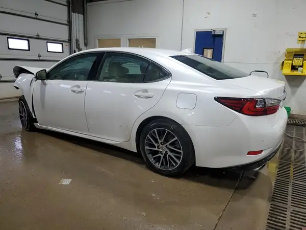 58ABK1GG8HU071841 2017 LEXUS ES - Image 2