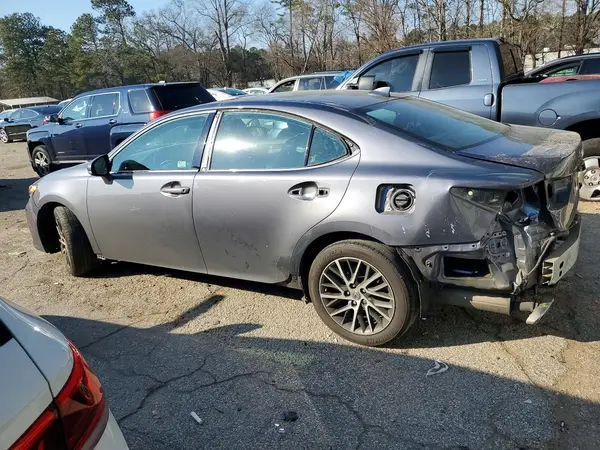 58ABK1GG8HU073444 2017 LEXUS ES - Image 2