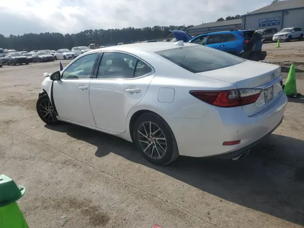 58ABK1GG8HU075694 2017 LEXUS ES - Image 2