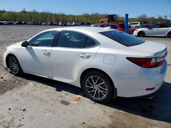 58ABK1GG8HU076084 2017 LEXUS ES - Image 2