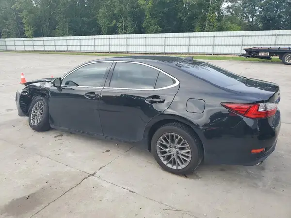 58ABK1GG8JU082134 2018 LEXUS ES - Image 2
