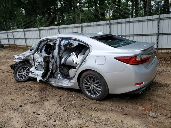 58ABK1GG8JU084188 2018 LEXUS ES - Image 2