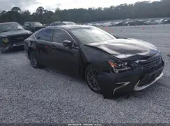 58ABK1GG8JU085454 2018 LEXUS ES