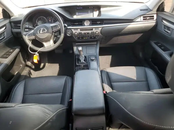 58ABK1GG8JU086250 2018 LEXUS ES - Image 8