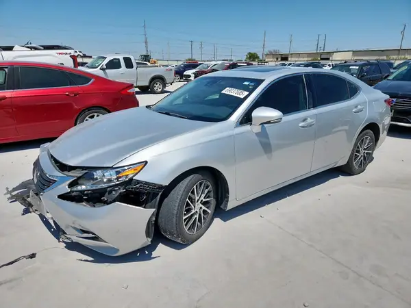 58ABK1GG8JU087057 2018 LEXUS ES - Image 1