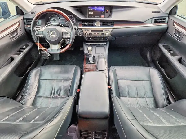 58ABK1GG8JU088161 2018 LEXUS ES - Image 8