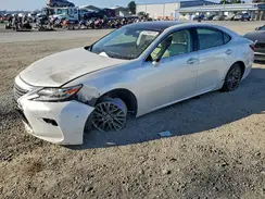 58ABK1GG8JU097586 2018 LEXUS ES