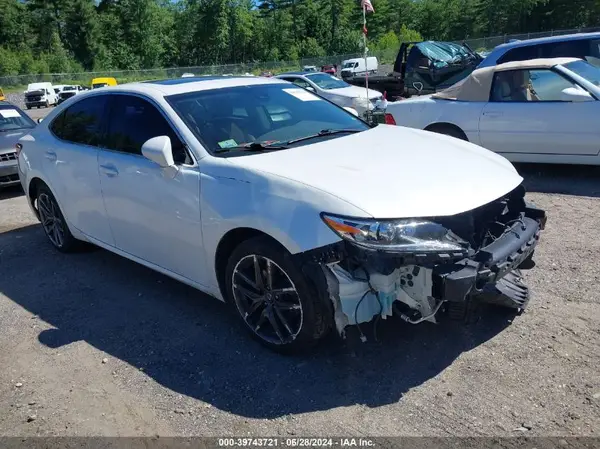 58ABK1GG8JU098186 2018 LEXUS ES - Image 1