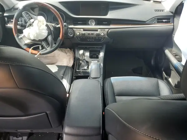 58ABK1GG8JU098253 2018 LEXUS ES - Image 8