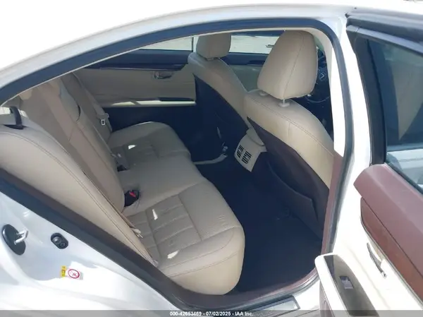 58ABK1GG8JU098852 2018 LEXUS ES - Image 8